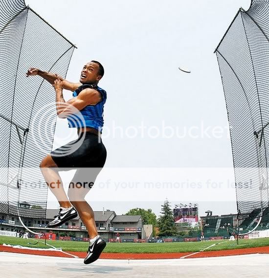 bryan clay. ryan-clay-discus.jpg